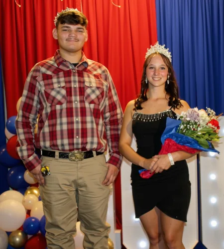 JVS crowns homecoming royalty